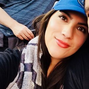 Meet your Posher, Nina